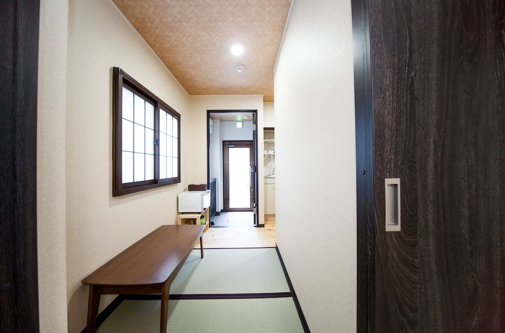 Kevin's Place Apartment (1st Floor) Non smoking 12