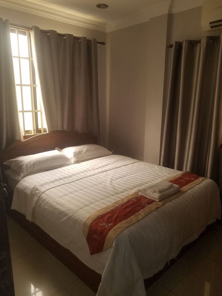 undefined Wei Si Deng Hotel and Restaurant 5