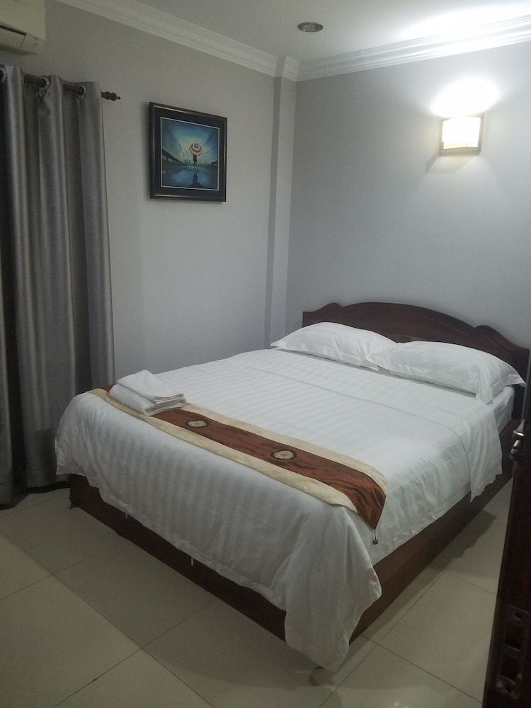 undefined Wei Si Deng Hotel and Restaurant 2