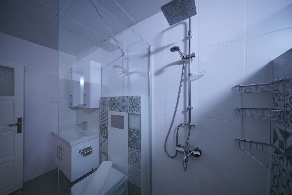 Pashabelle Hotel - Adults Only Family Triple Room 10