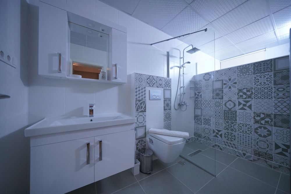 Pashabelle Hotel - Adults Only Family Triple Room 9