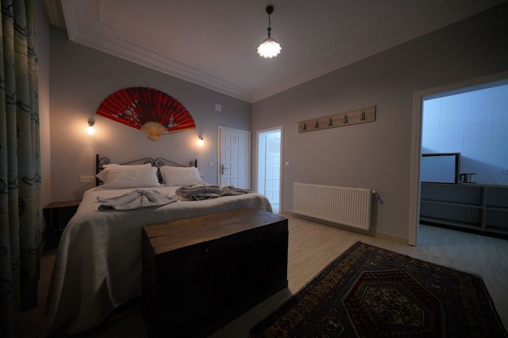 Pashabelle Hotel - Adults Only Family Triple Room 5