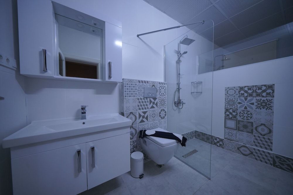 Pashabelle Hotel - Adults Only Family Triple Room 11