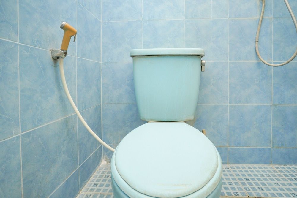 OYO Life 2090 Ratna Backpacker Syariah Economy Double Room 9