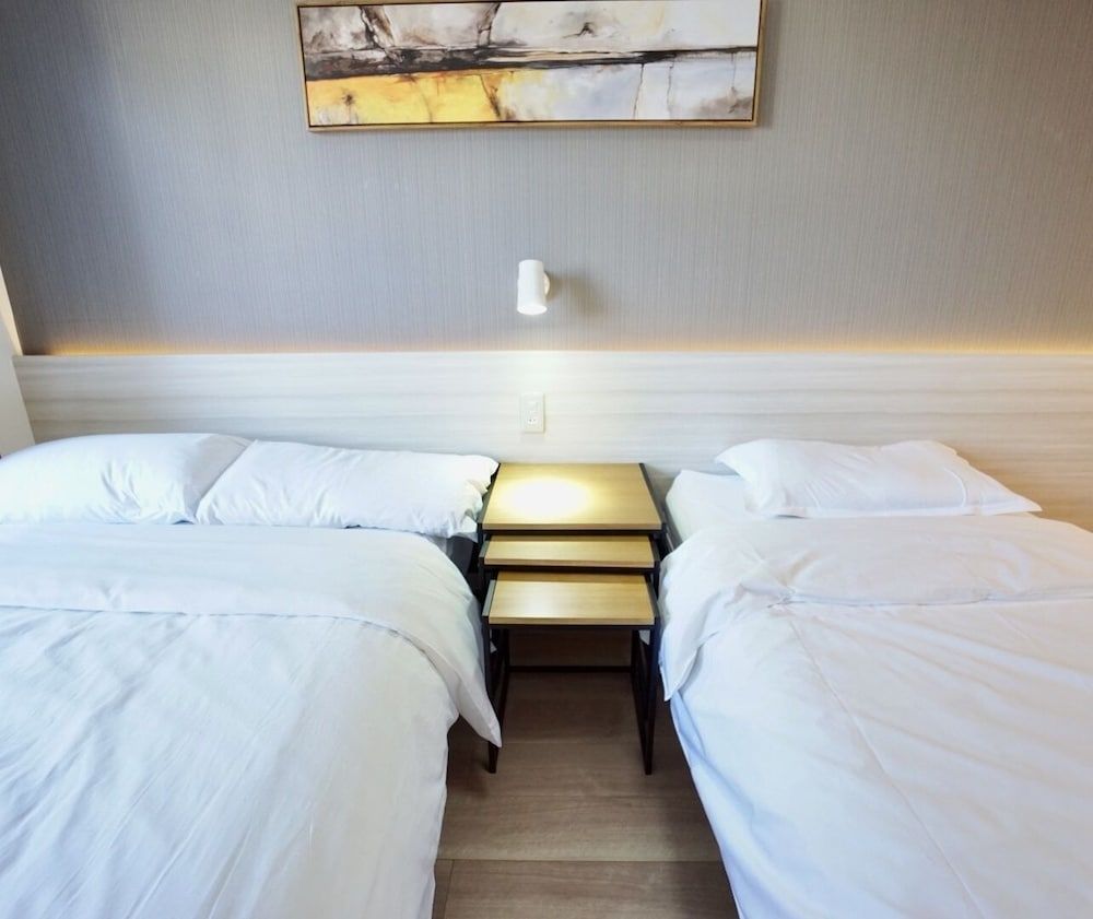 Hostel 758 Nagoya3B Family Triple Room 4