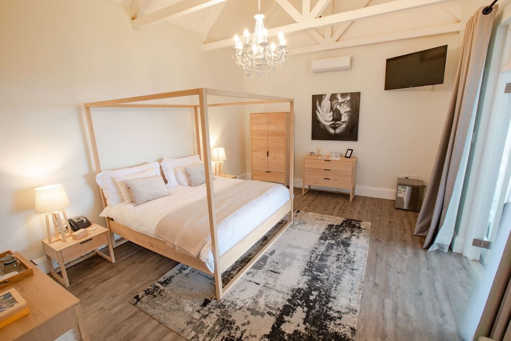 Luxury Double Room, Pool View