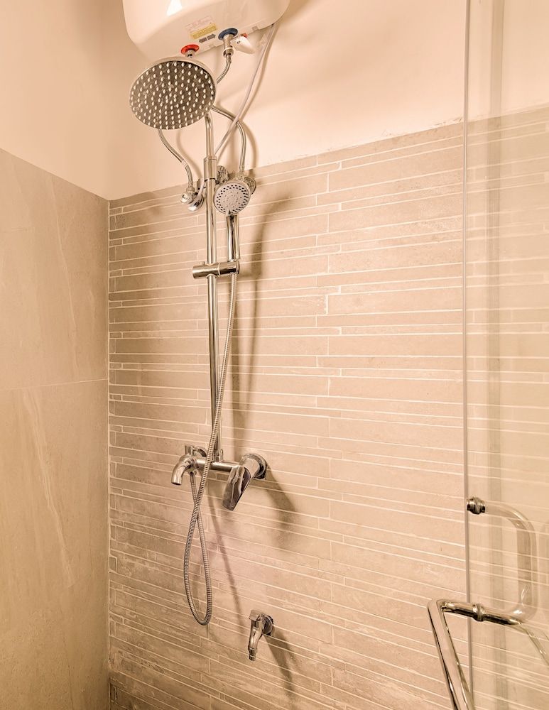 Spice Ella DELUXE DOUBLE ROOM 5