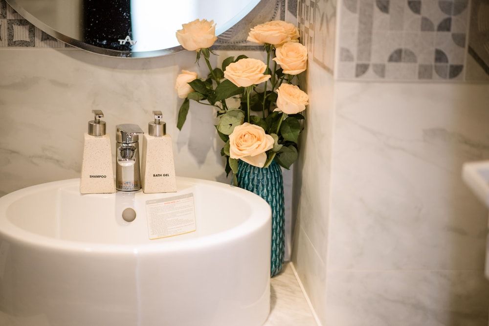 The View Hotel Premium Room 8