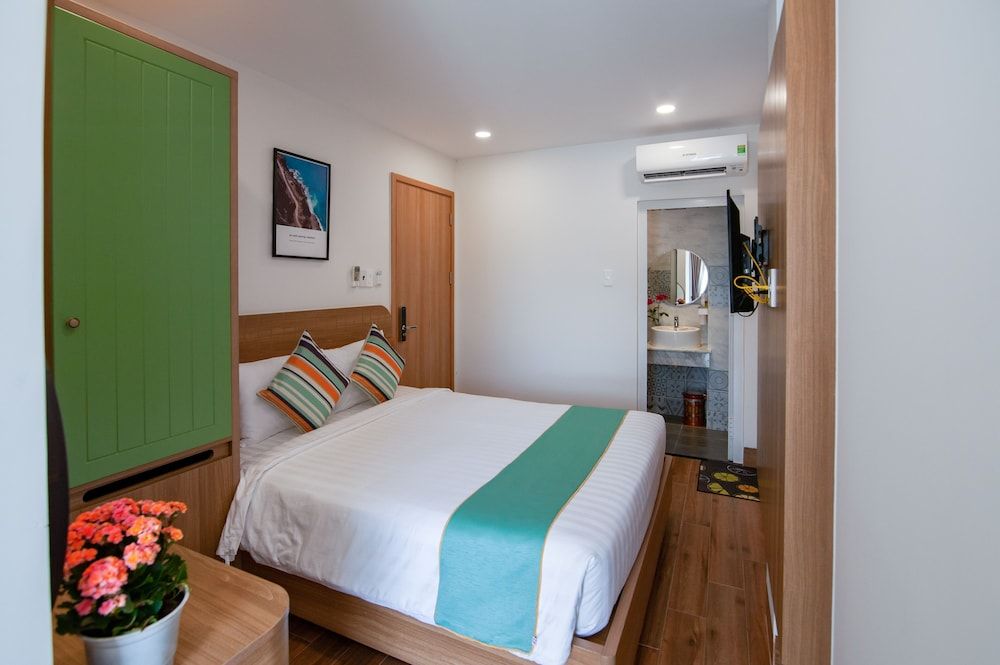 The View Hotel Premium Room 5