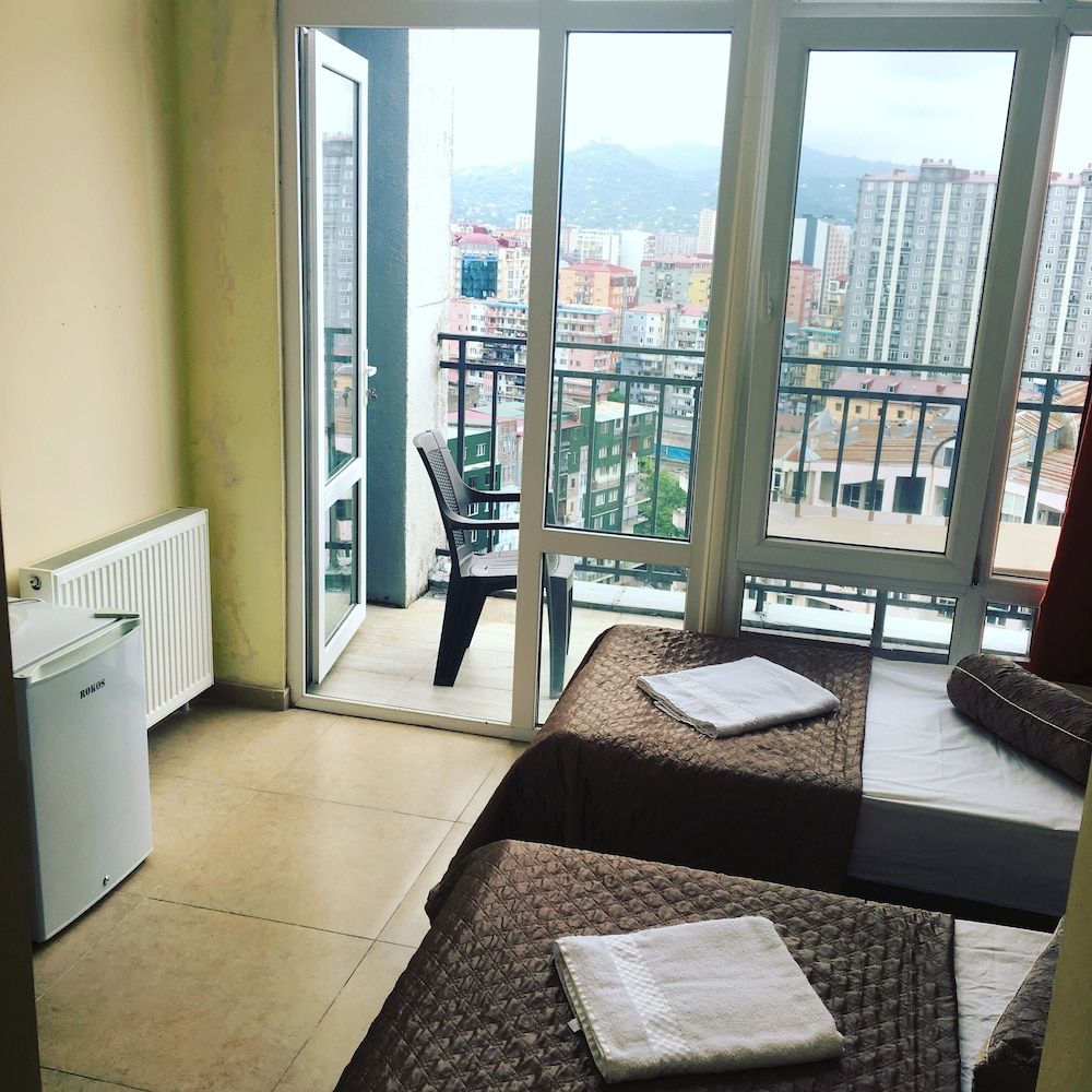 Hotel Guesthouse Lola Twin Room, City View 2