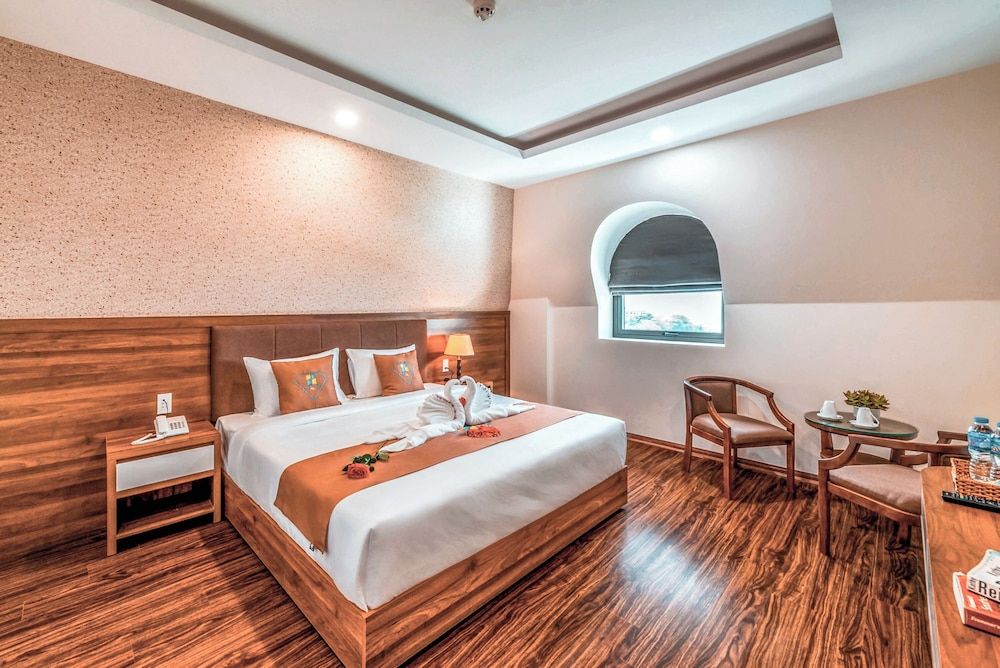 undefined Night Sea Hotel 3