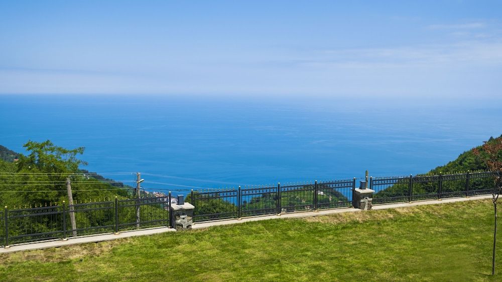 Ortel Inn Cift Kisilik Oda, Bahce ve Deniz Manzarali 5