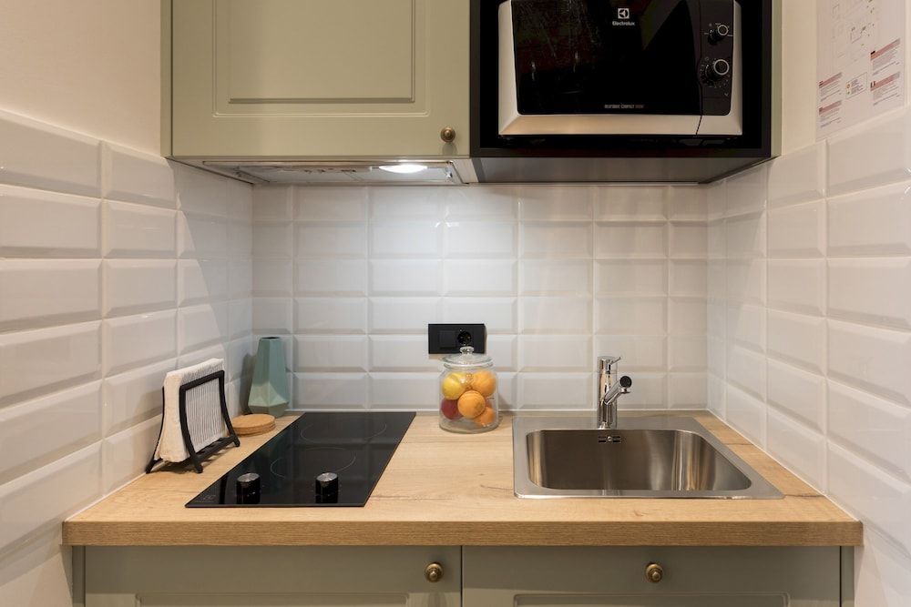 undefined Modern studio apt near Croatian National Theater 4