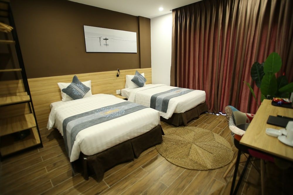 undefined Kingsales Hotel 2