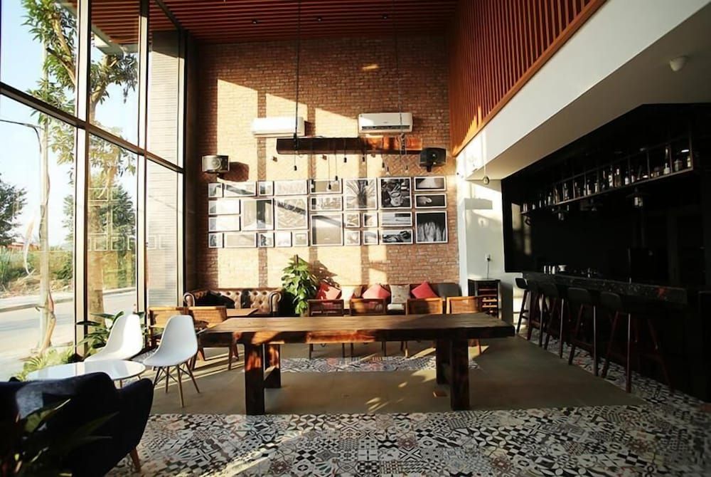 undefined Kingsales Hotel 7