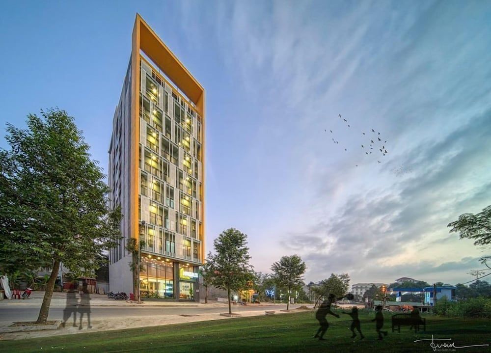 undefined Kingsales Hotel 4