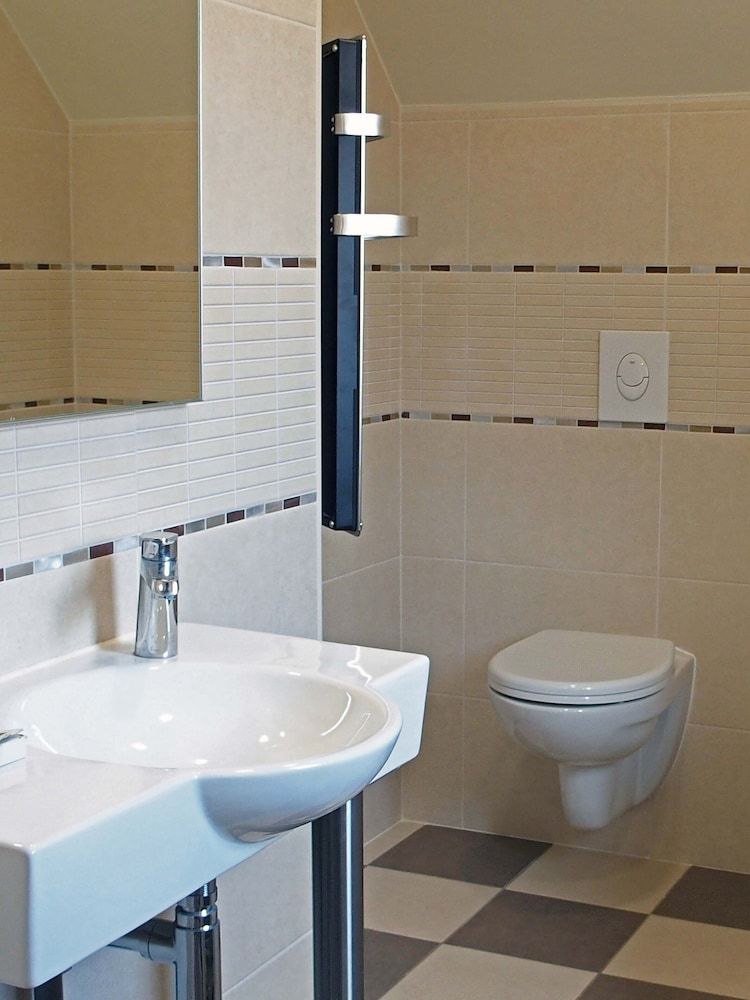 La Ferme de Flo' Double Room, Private Bathroom, Garden View (Vache, baignoire, étage) 3