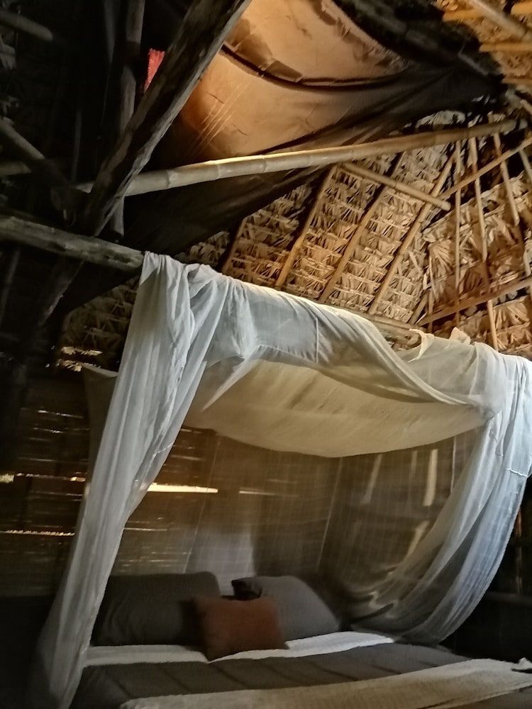 Art Khamu Homestay Romantic Bungalow, Balcony, River View 6