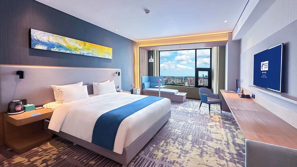 Standard Room, 1 King Bed (High Floor)