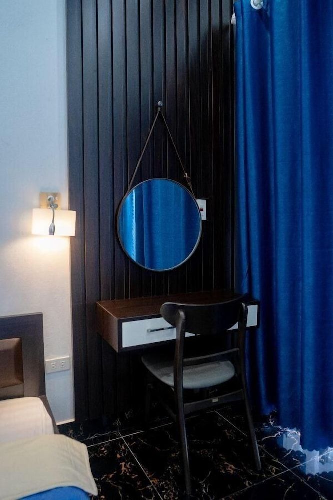 Co To Center Homestay Standard Room 9