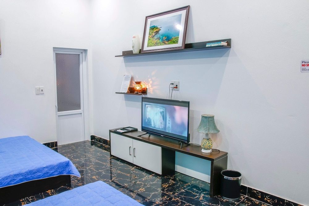 Co To Center Homestay Standard Room 8