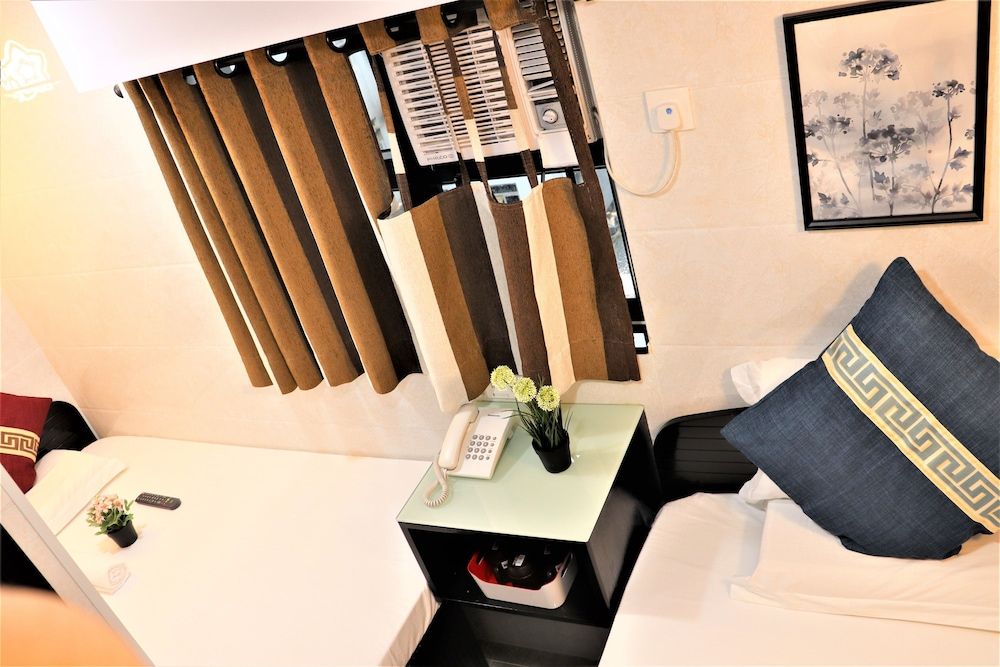 The One Inn Standard Twin Room 3