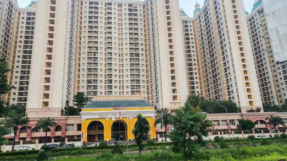 undefined Modern 2BR at City Home Apartment with Sofa Bed near MOI 2