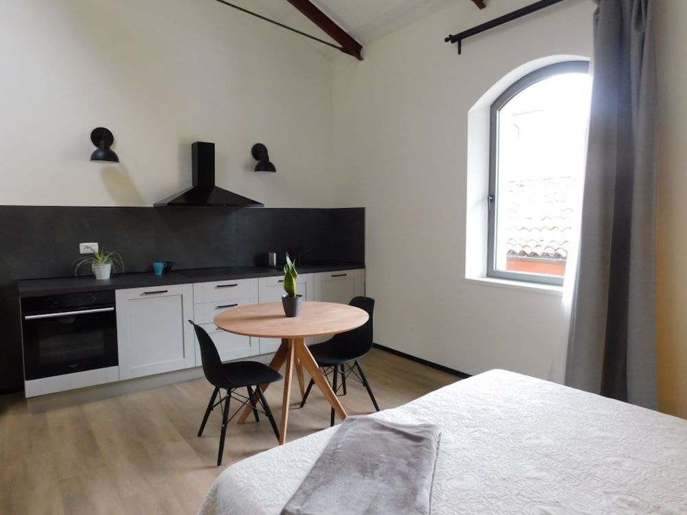 Piumaviola Studio, Accessible 5