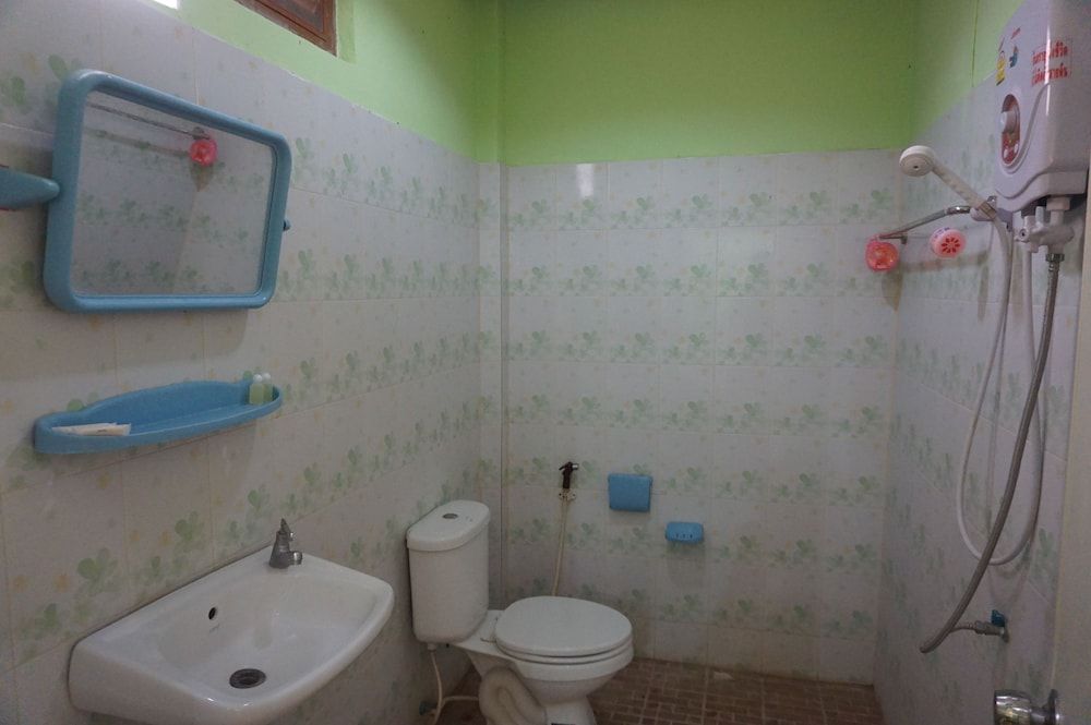 Thumneab Guesthouse Standard Twin Room, 2 Twin Beds, Non Smoking 9