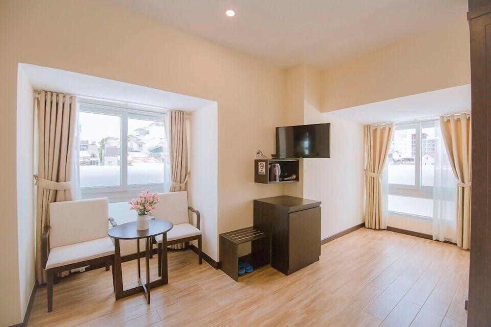 Thien Ly Hotel Deluxe Double Room 9