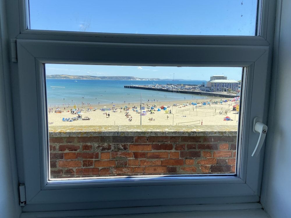 Fairhaven Hotel Deluxe Single Room, Sea View 3