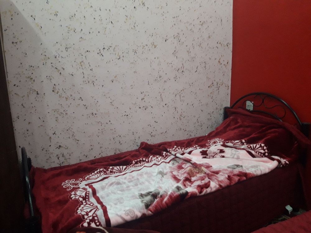 wadirum hostel Basic Single Room B 2