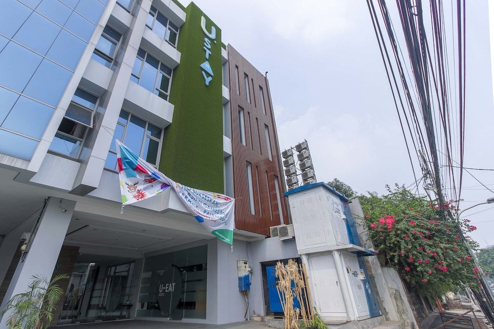 undefined RedDoorz Plus near Tebet 3