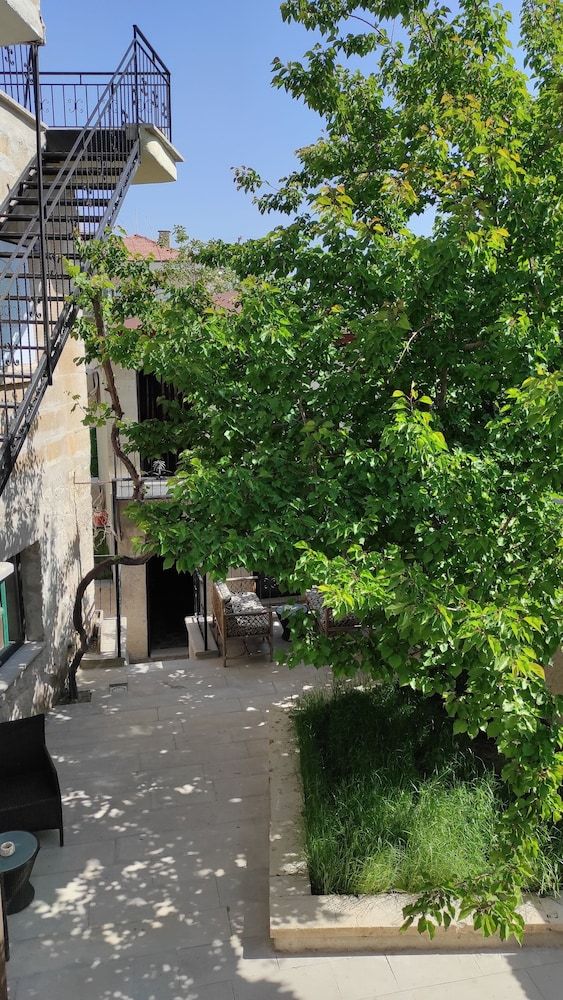 undefined Daphne Luxury Rooms 6