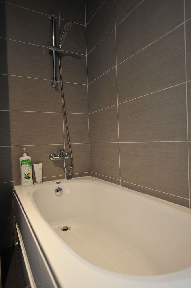 KSL D'Esplanade Residence by Immaculate The Jasmine Suite (B09-16) 7