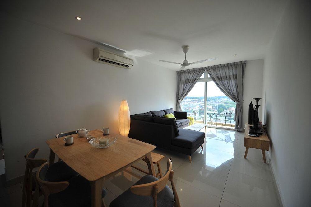 KSL D'Esplanade Residence by Immaculate The Jasmine Suite (B09-16) 9