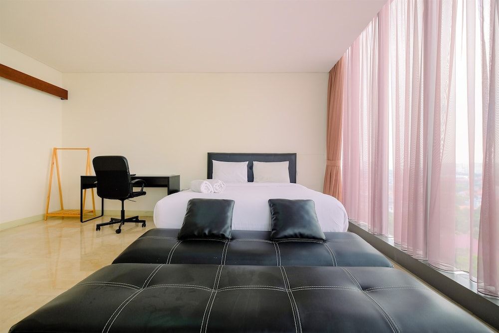 undefined Relaxing 1BR Apartment at L'Avenue Pancoran 7