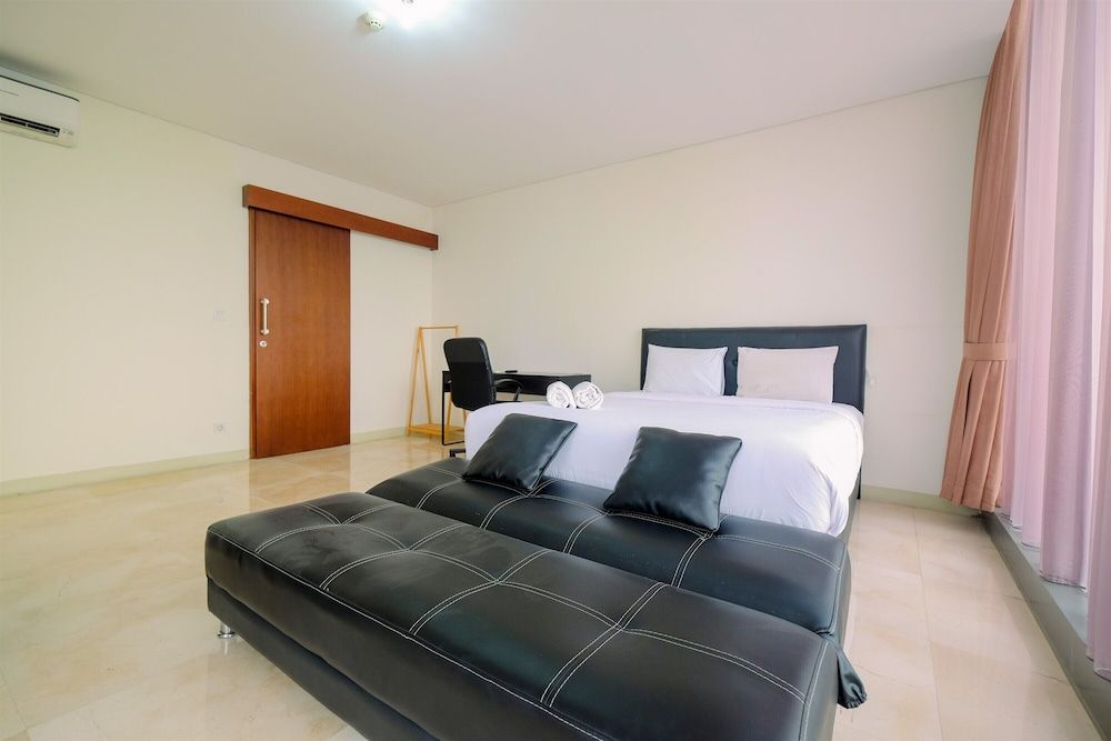 undefined Relaxing 1BR Apartment at L'Avenue Pancoran 8