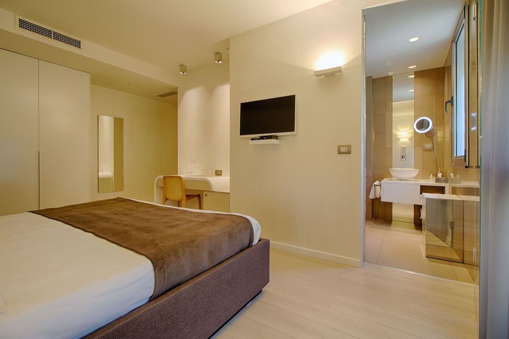 The Rooms Apartments Tirana Superior Twin Room 2