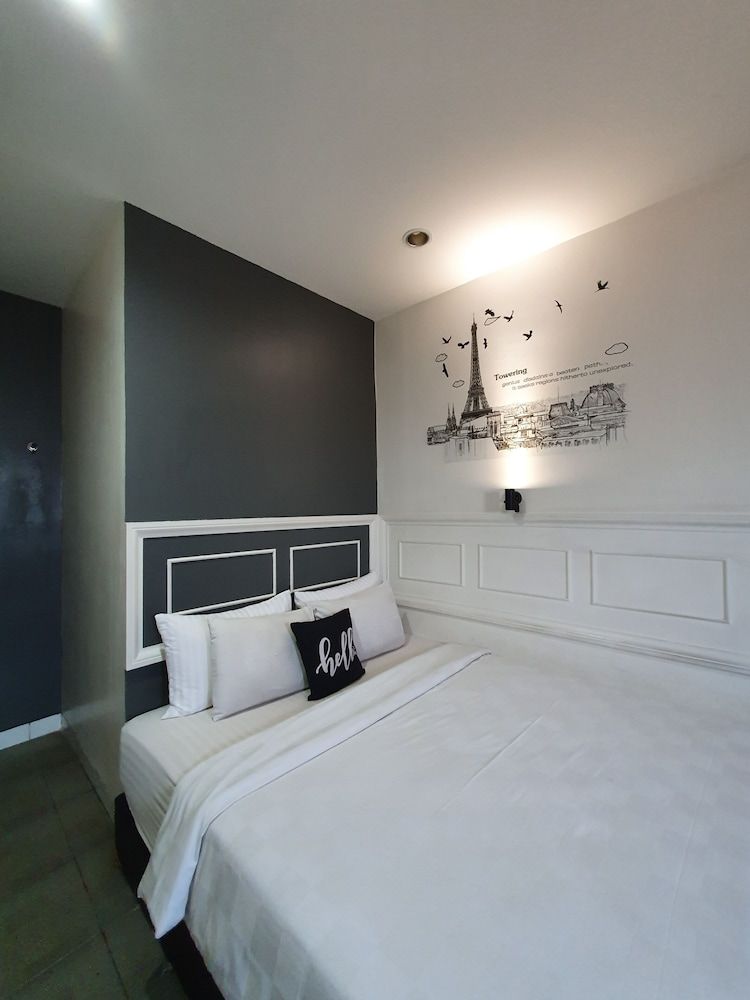 undefined Wow! Hotel 38 3