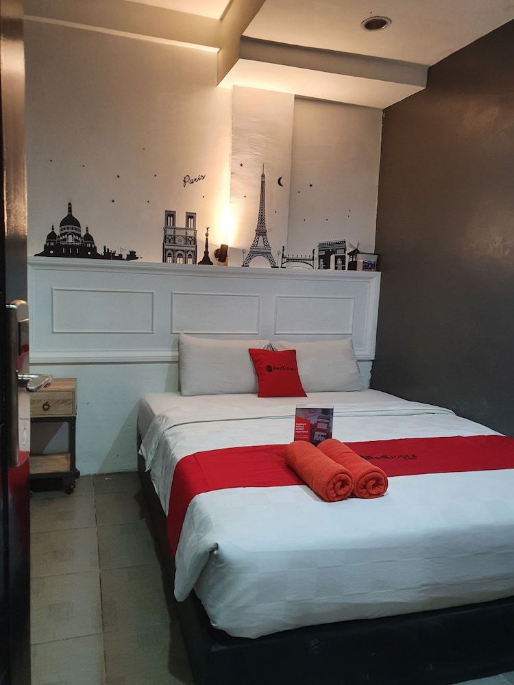 undefined Wow! Hotel 38 8