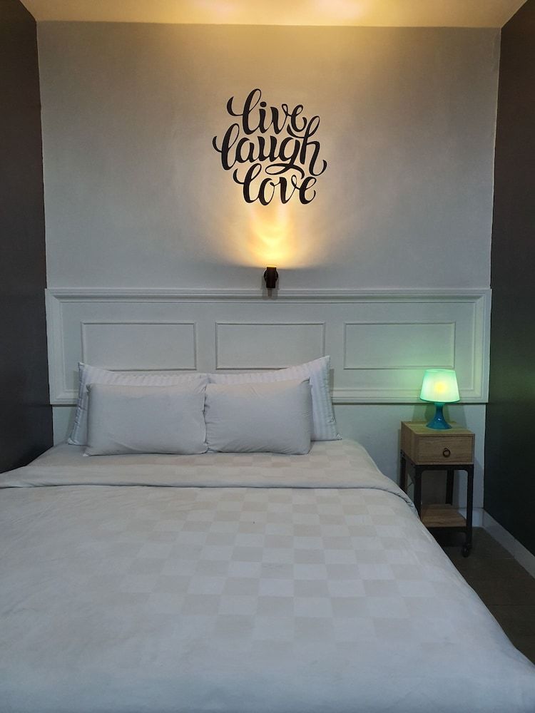 undefined Wow! Hotel 38 6