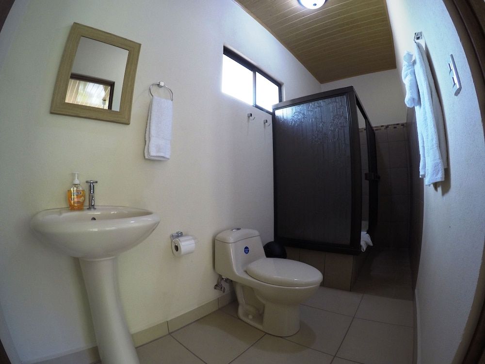 Hotel D'Lucia Standard Double Room, 1 Queen Bed, Accessible, Garden View 6