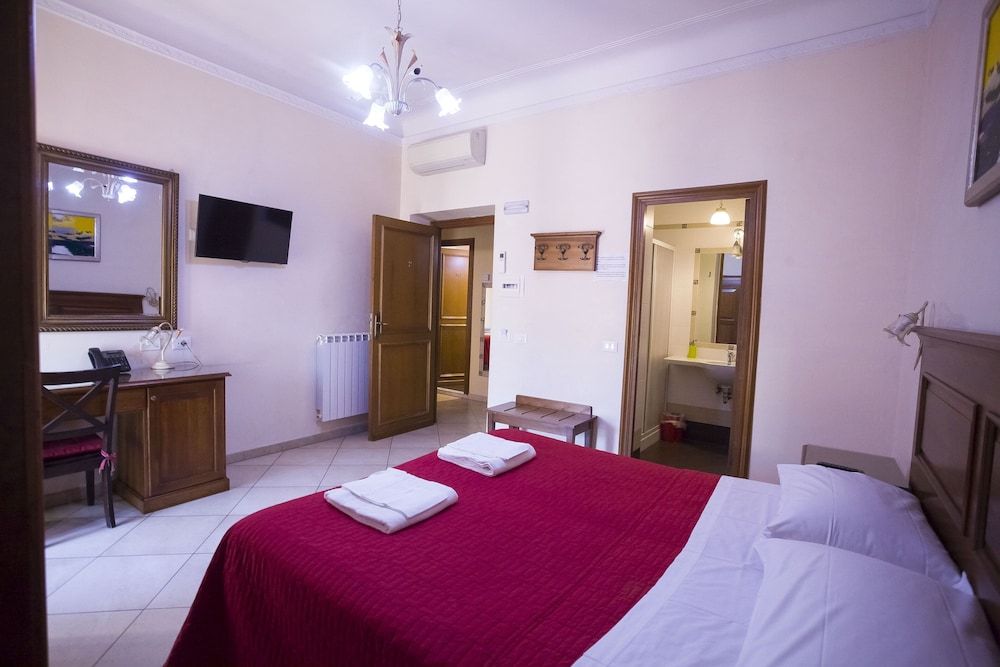 undefined Anthony House Via Villafranca 7