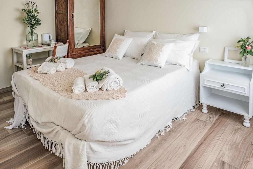 Basic Single Room, 1 Bedroom, Garden Area