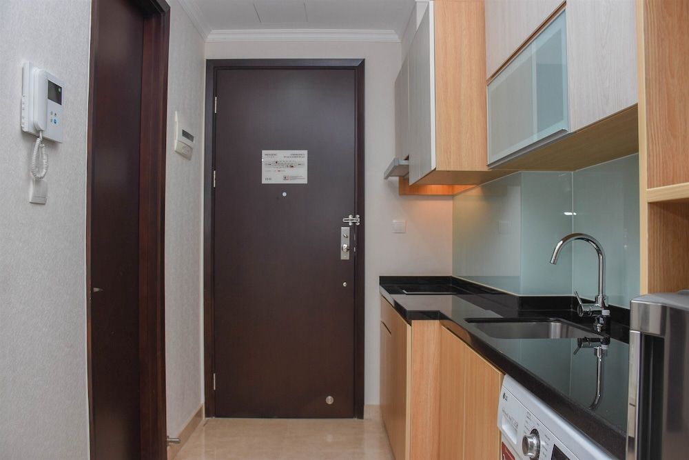 undefined Comfortable And Warm Studio Room At Menteng Park Apartment 10