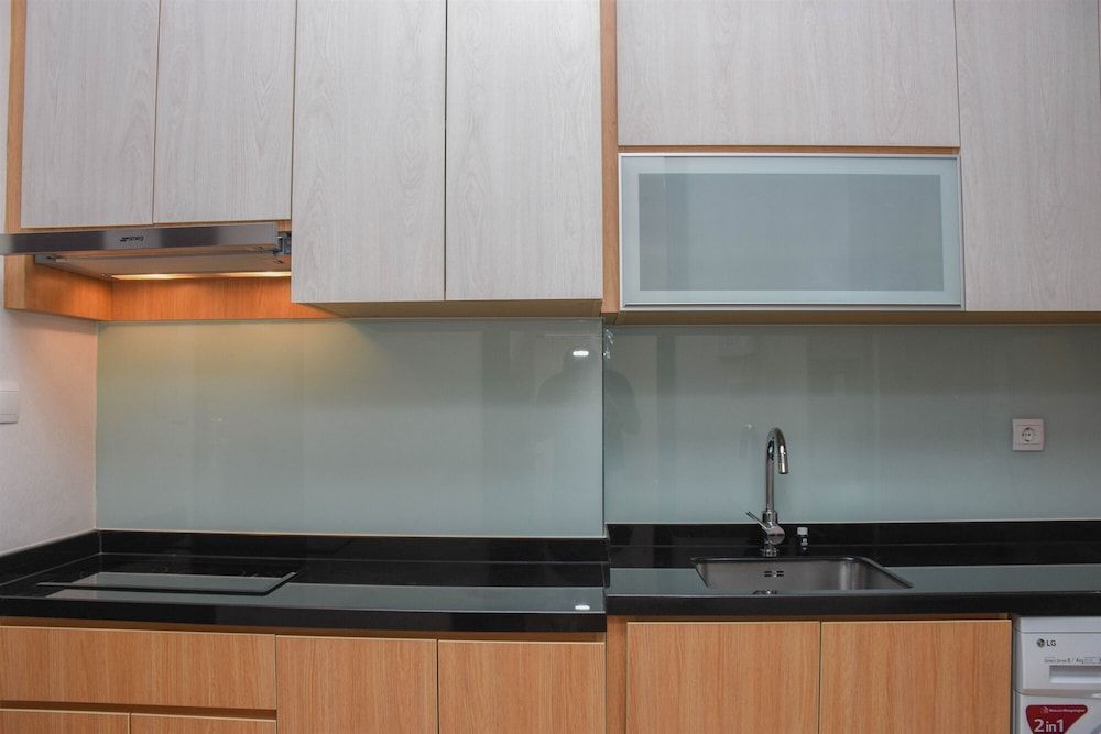 undefined Comfortable And Warm Studio Room At Menteng Park Apartment 9