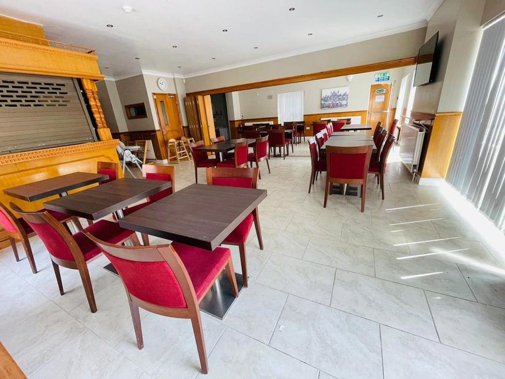 undefined OYO National Hotel 2