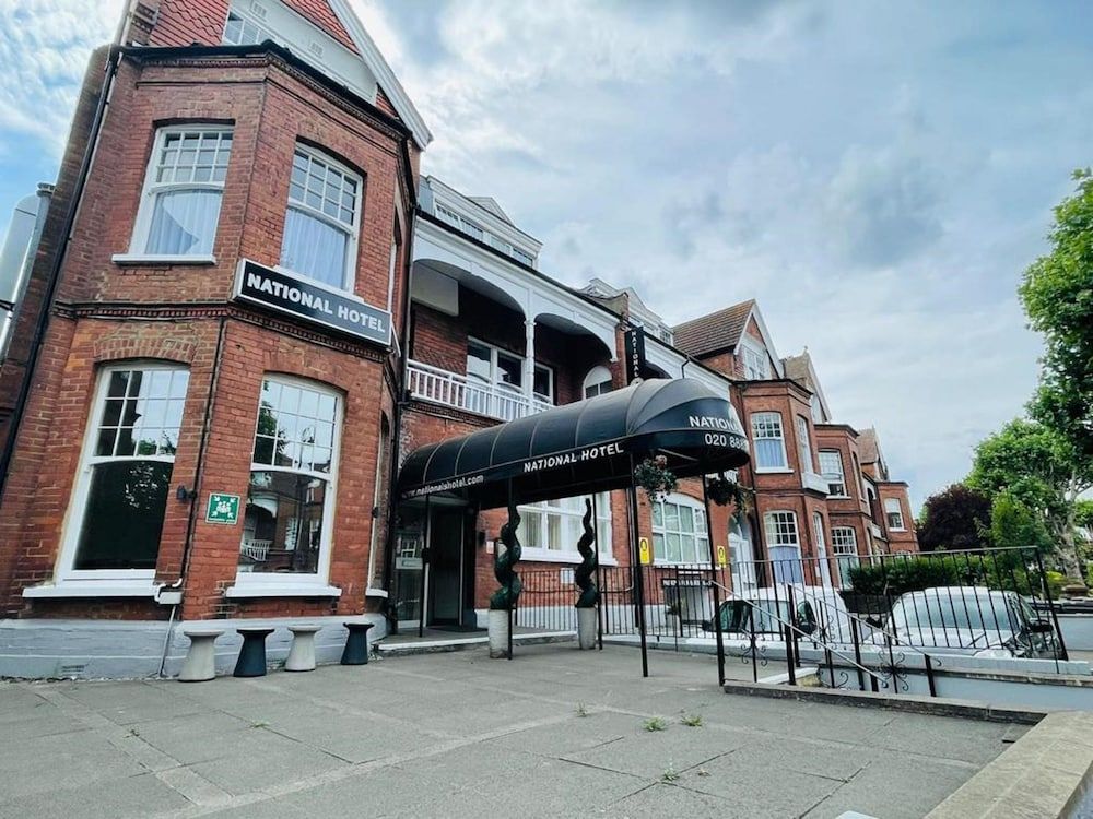 undefined OYO National Hotel