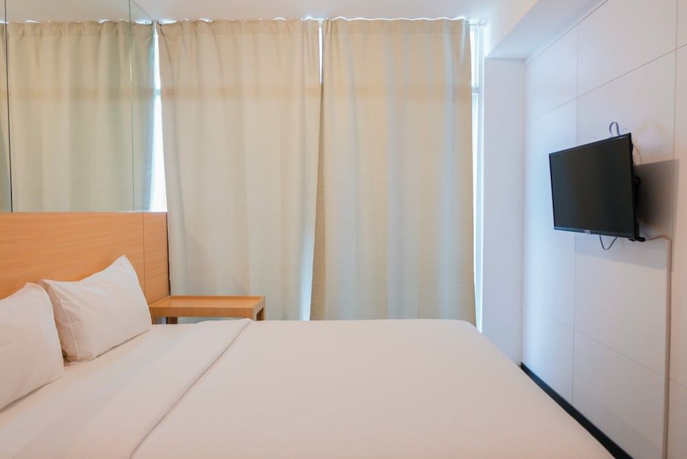 undefined Cozy Studio Apartment at Tree Park City 5